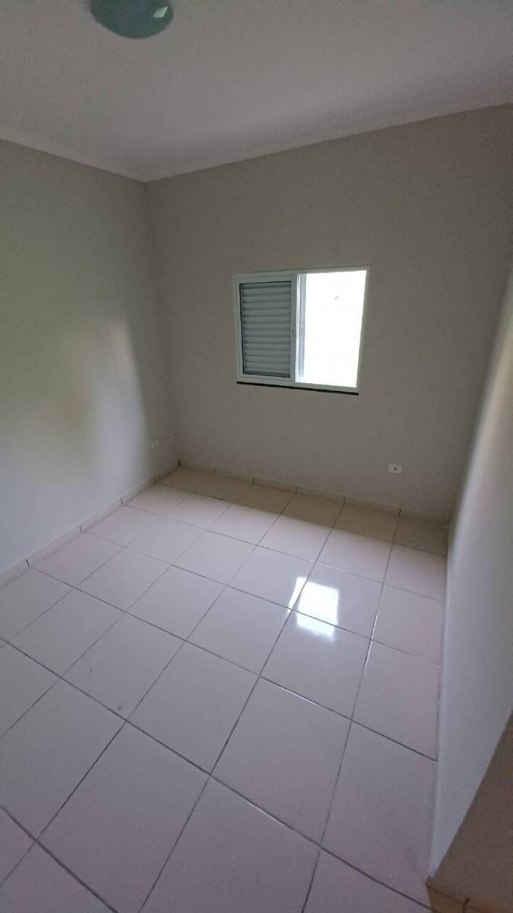 Casa para alugar com 2 quartos, 80m² - Foto 9