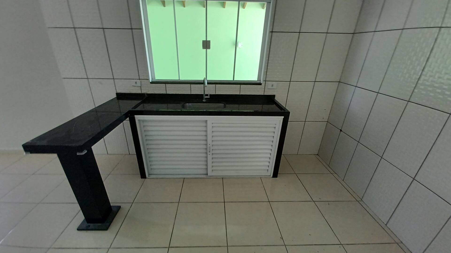 Casa para alugar com 2 quartos, 80m² - Foto 7