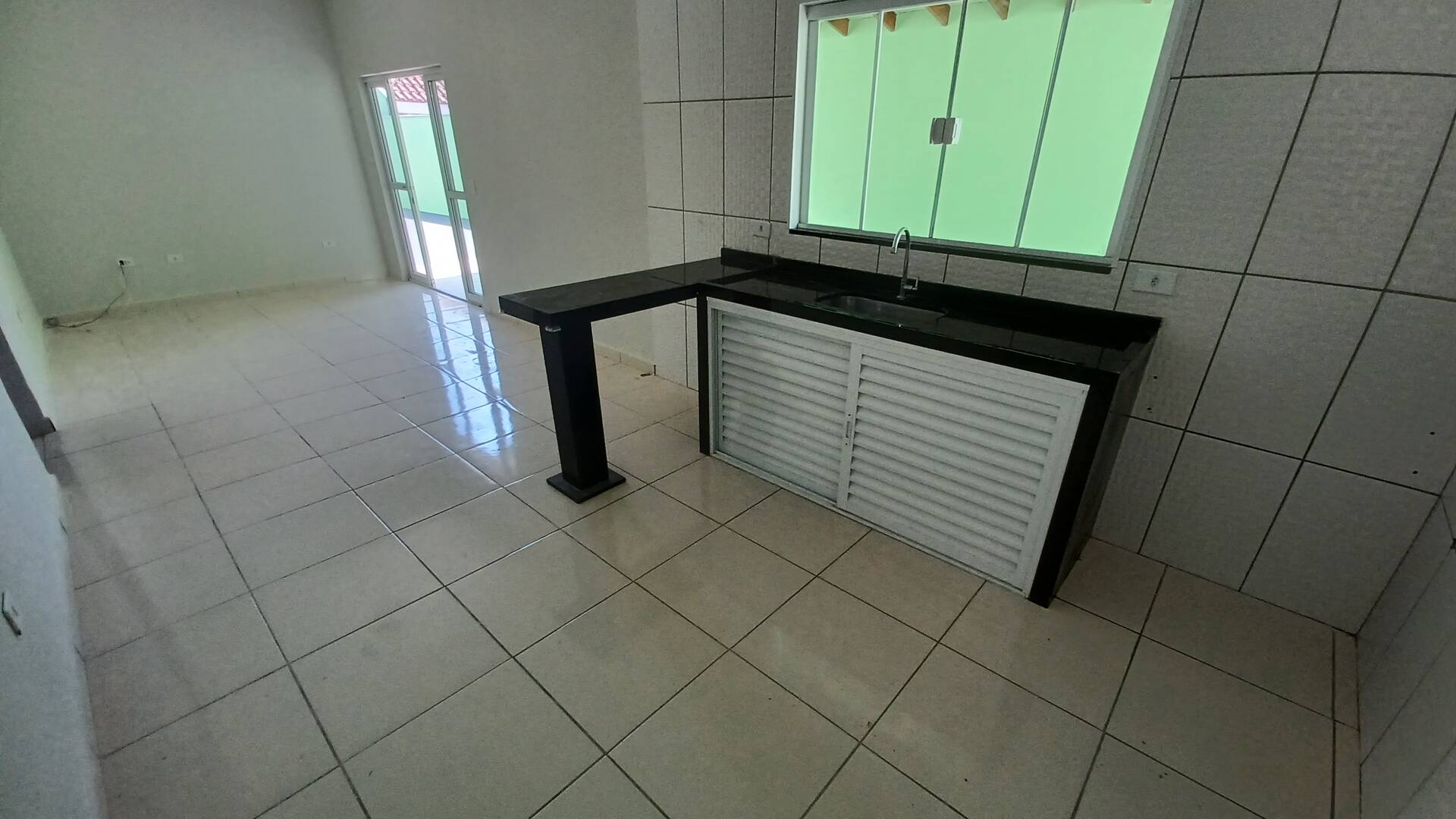 Casa para alugar com 2 quartos, 80m² - Foto 6