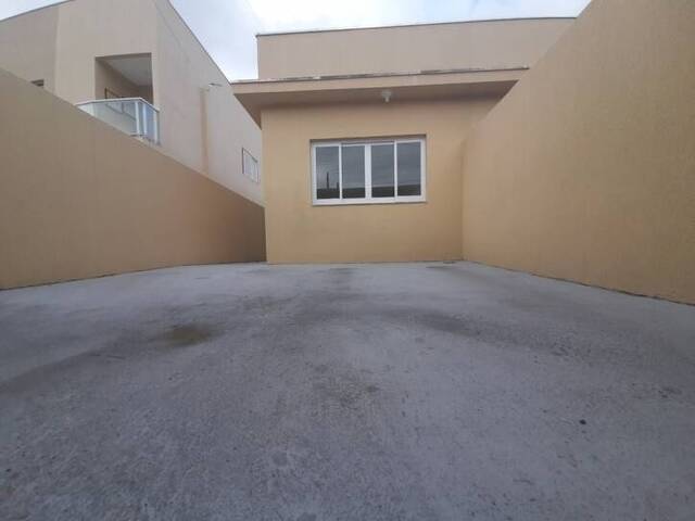 #739 - Casa para Locação em Caraguatatuba - SP - 2