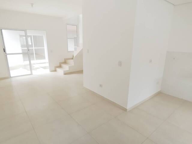Casa em condomínio para Locação em Caraguatatuba - 4