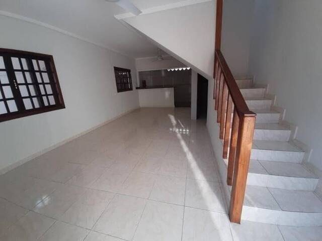 Casa para Locação em Caraguatatuba - 3