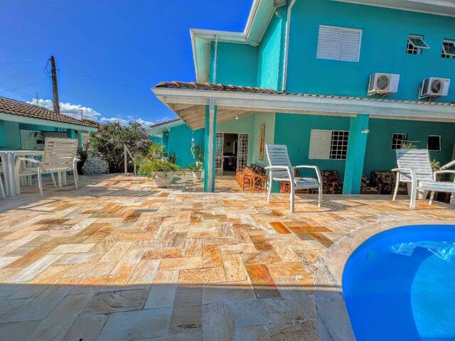 Casa para Locação em Caraguatatuba - 2