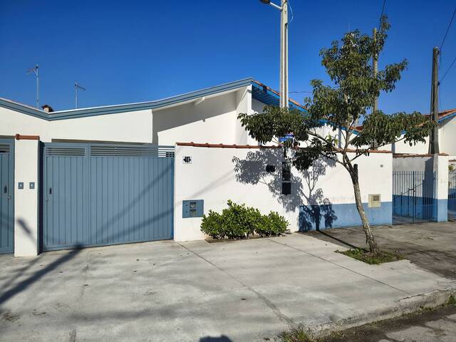 Apartamento para Locação em Caraguatatuba - 2